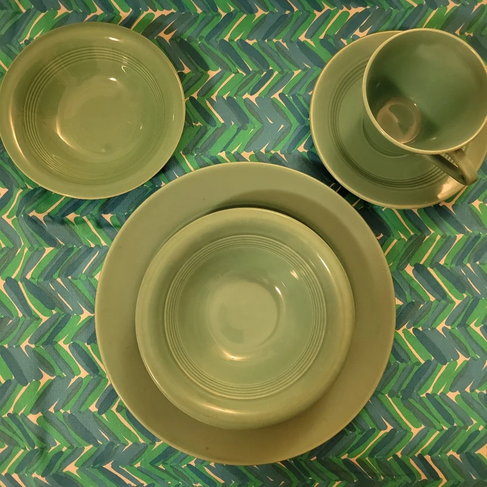 Vintage Harlequin by Homer Laughlin 5-Piece Place Setting ~ Turquoise ~ Blue ~